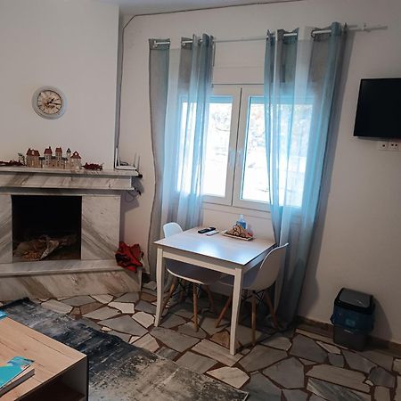 Studio Με Όλες Τις Ανέσεις Vétrina Екстериор снимка